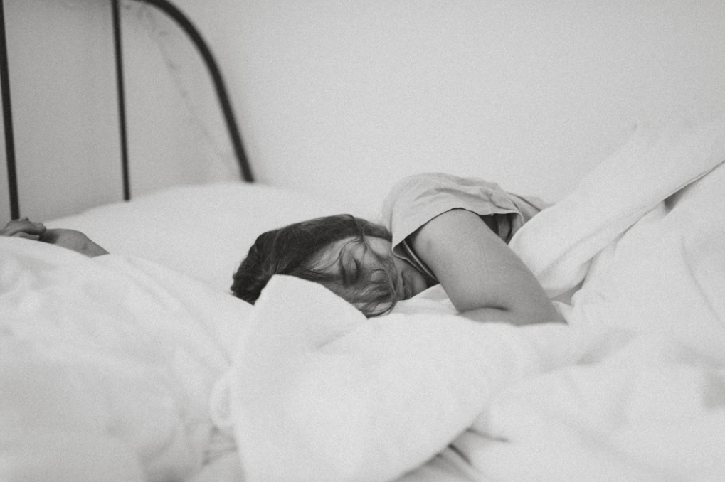 CBD Oil and Sleep: Can it Help You Sleep - Leaf Remedys
